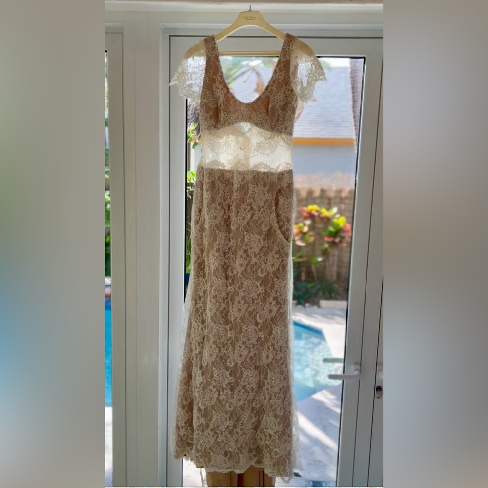 Ida Torez size 8 wedding dress- NEVER WORN- tags still on!